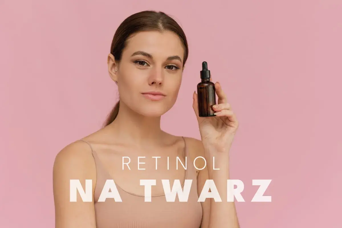 Kobieta prezentuje serum z retinolem, pokazując jak stosować retinol na twarz dla pięknej cery.