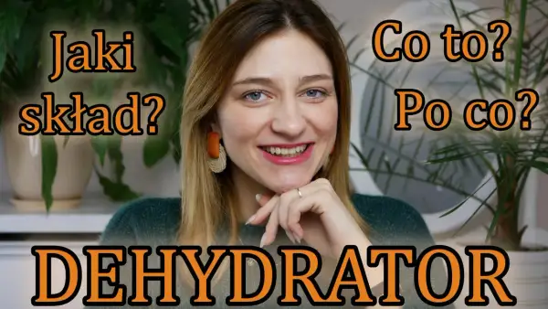 Uśmiechnięta kobieta z tekstem "DEHYDRATOR" i pytaniami "Jaki skład? Co to? Po co?". Dowiedz się, co to jest dehydrator do paznokci.